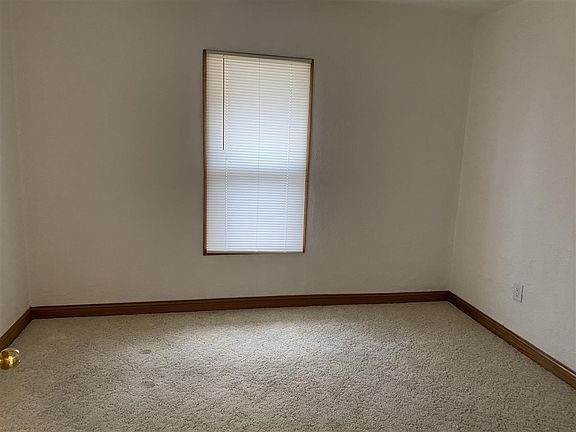 2nd image of 1213 W 5th St