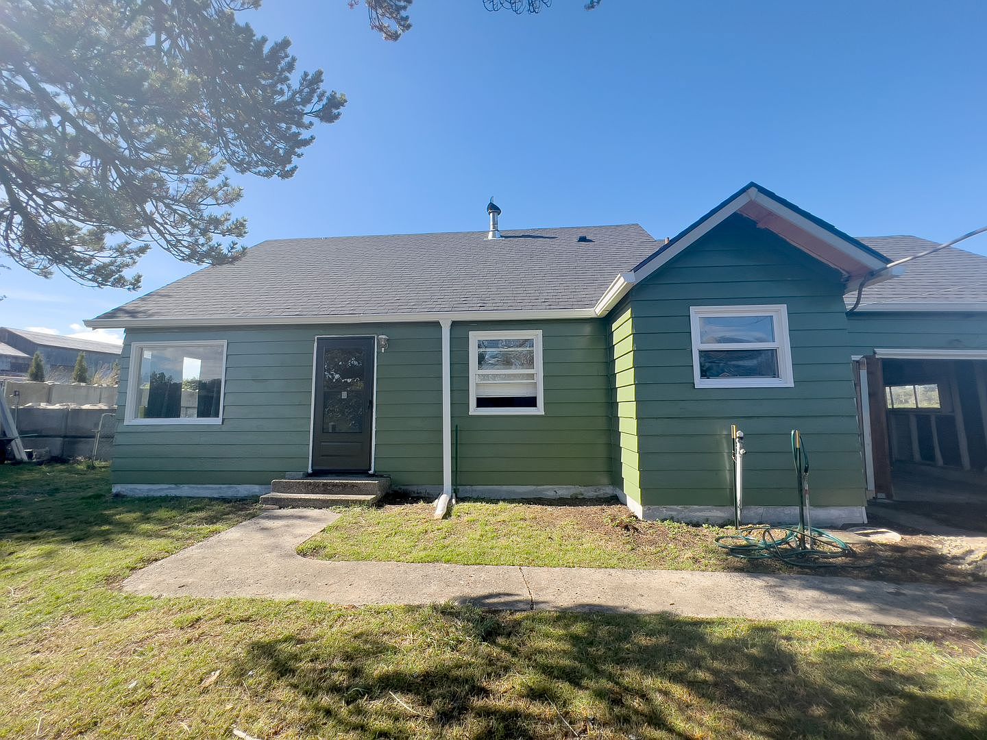 92182 Front Rd, Astoria, OR 97103 Zillow