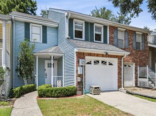 916 Old Metairie Dr, Metairie, LA 70001