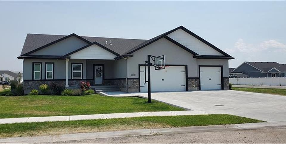 1st image of 4348 N Harley Dr
