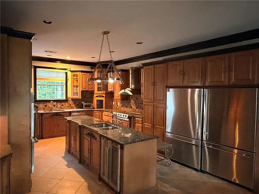 1 bed, 1.5 bath, 8295 sqft, $1,450 — Photo 2