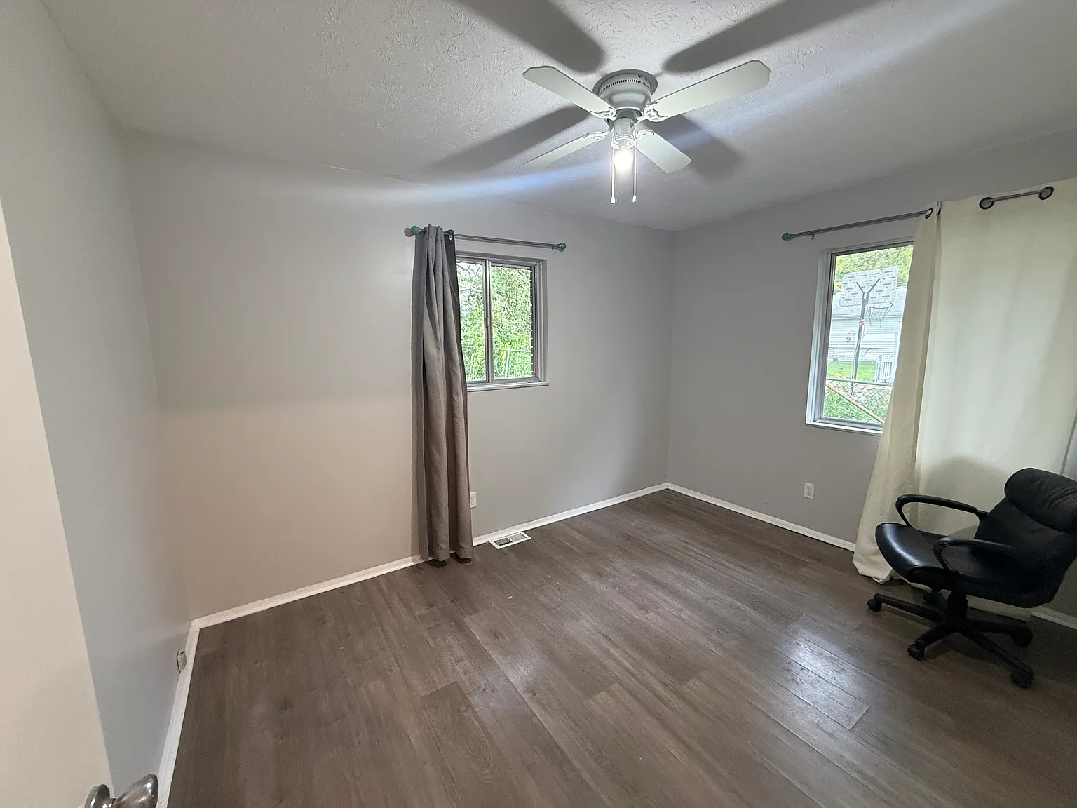 2 bed, 826 sqft, $1,600 — Photo 4