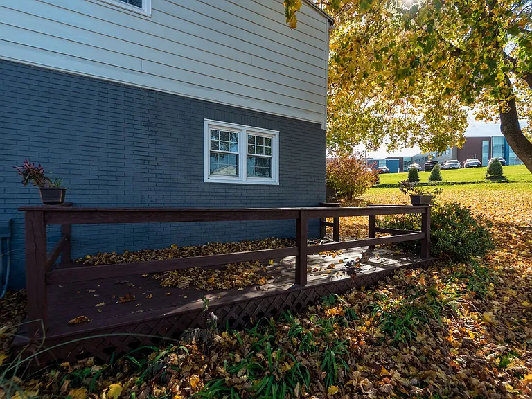 7 Circle Rd — Photo 11