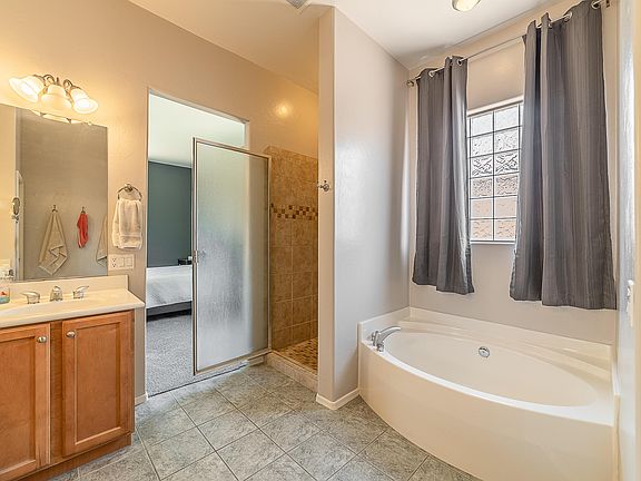 5th image of 10594 E Black Willow Dr