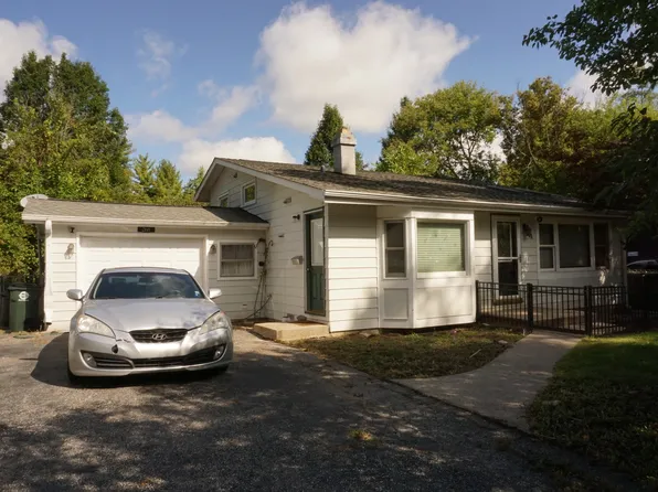 268 Normandy Ln, Grayslake, IL 60030