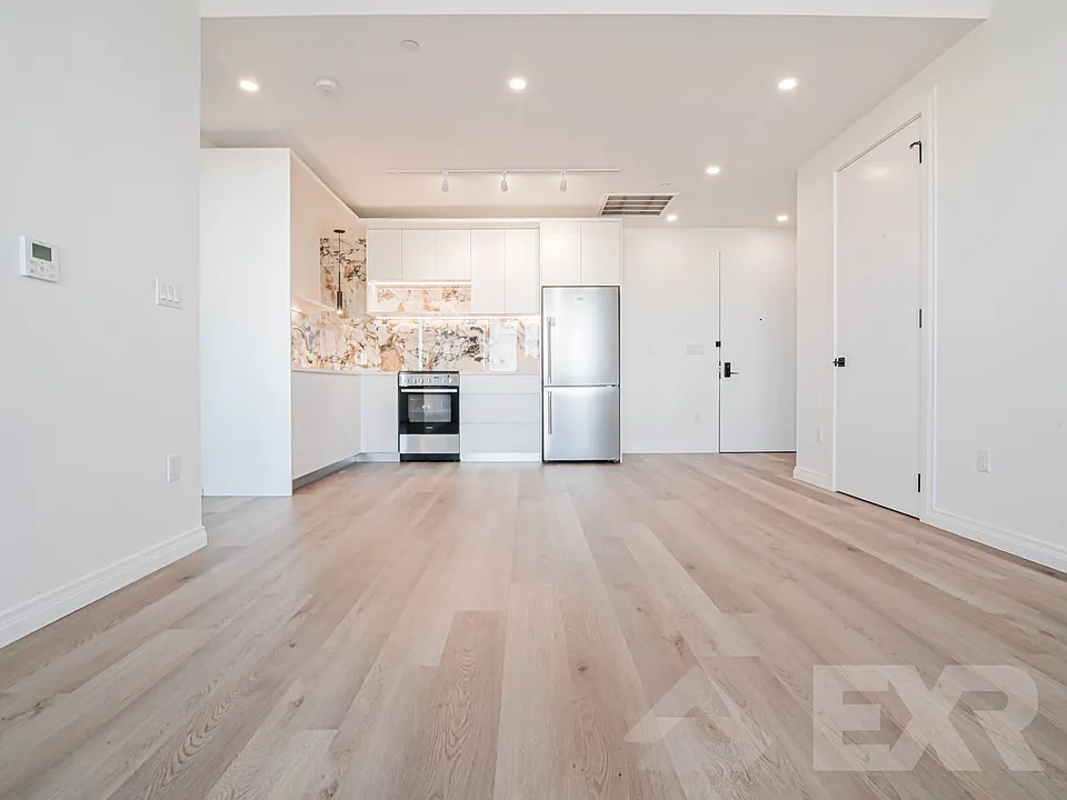 957 Atlantic Ave #910