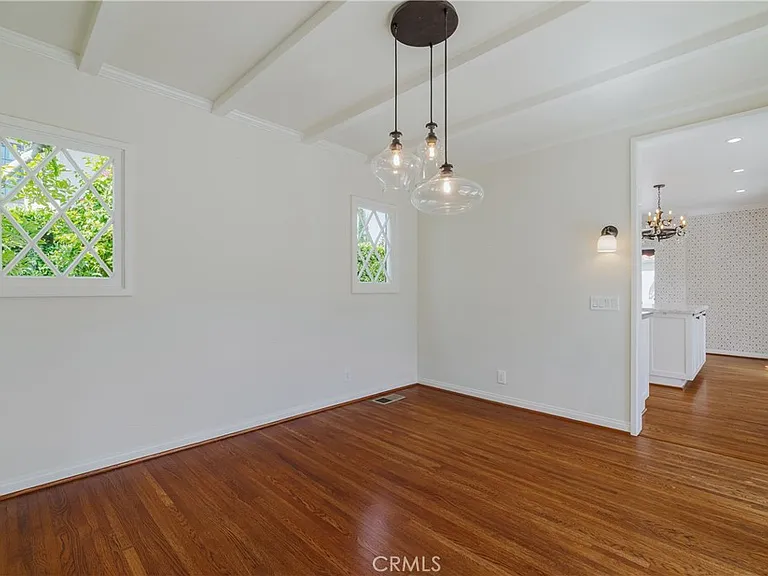 1243 Rossmoyne Ave — Photo 12
