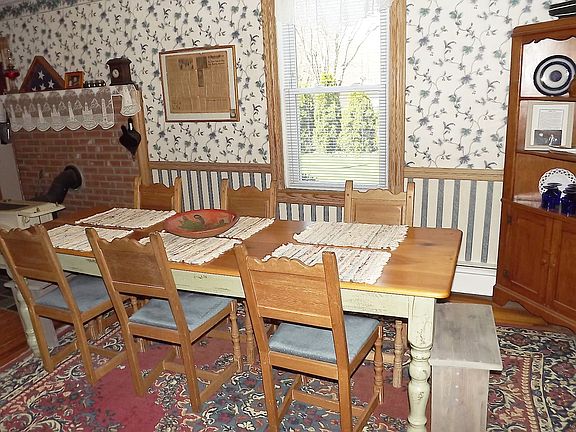 Living/Dining Room Apt 1