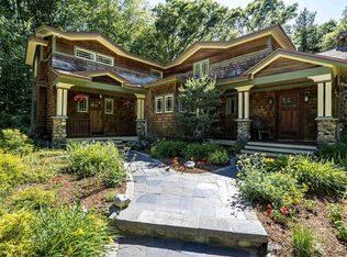 4 Megonko Rd, Natick, MA 01760