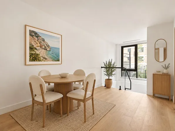 100 Scholes St #1A, Brooklyn, NY 11206