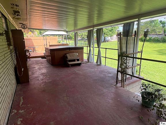 4th image of 307 W Restful Homes Rd