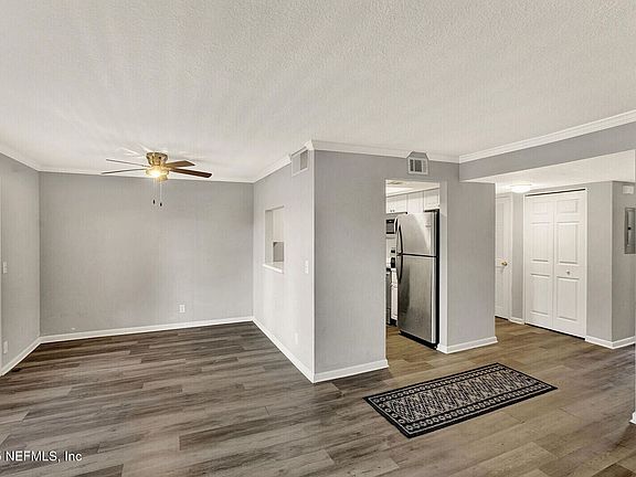 2nd image of 6646 La Mirada Dr E Unit 6