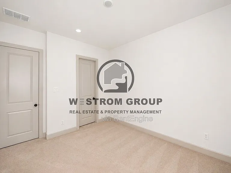 320 Walker Pkwy — Photo 17