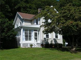 34 Main St, Deep River, CT 06417
