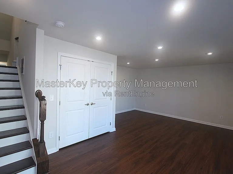 1160 Platform Dr — Photo 3
