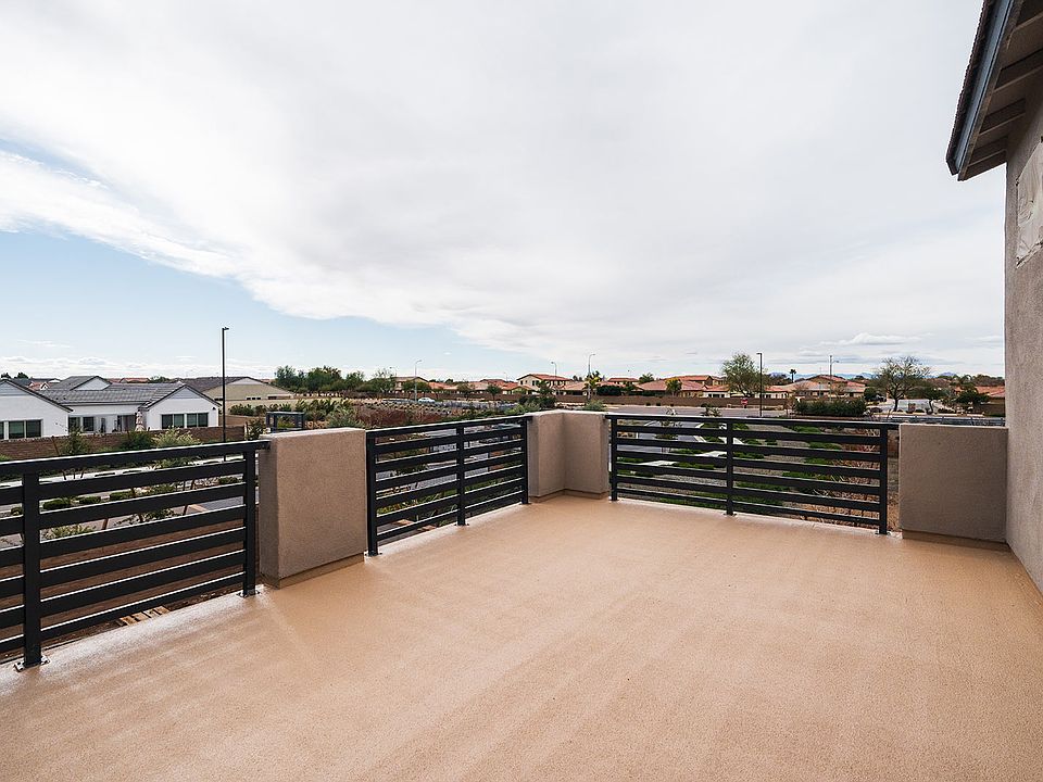 Move-In Ready Home Primary Suite Deck A