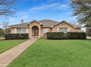 741 Crest Ridge Dr, Midlothian, TX 76065