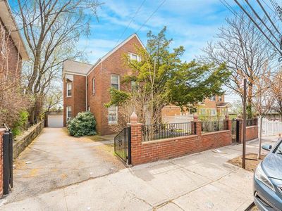 720 E 231st Street, Bronx, NY, 10466