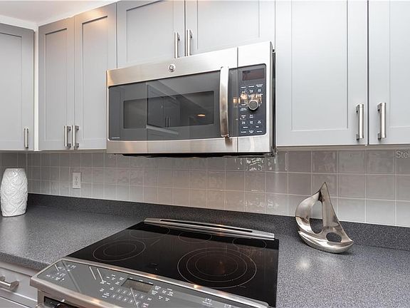 5th image of 670 Island Way APT 503