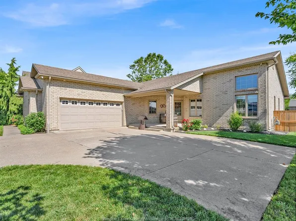 229 Saint Peter St, Lakeshore, ON N8L 0N9