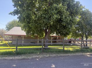 190 NW Garrett Ave, Mountain Home, ID 83647