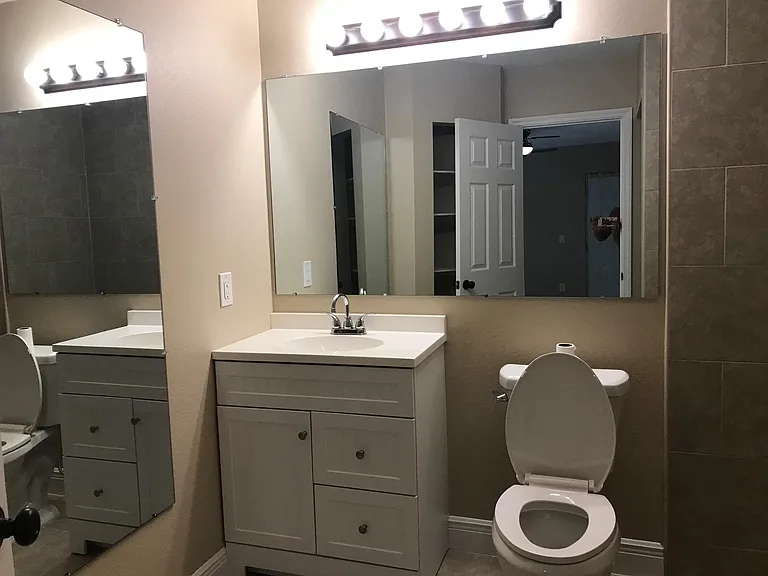 4305 Cypress Ln — Photo 9