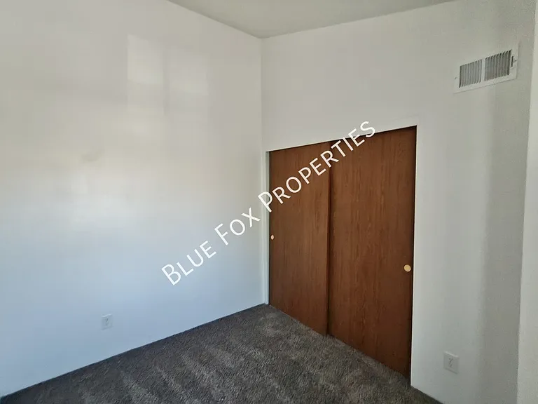 880 E Peppergrass Ln — Photo 19