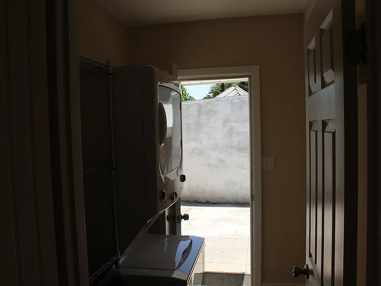 2824 8th Ave — Photo 15