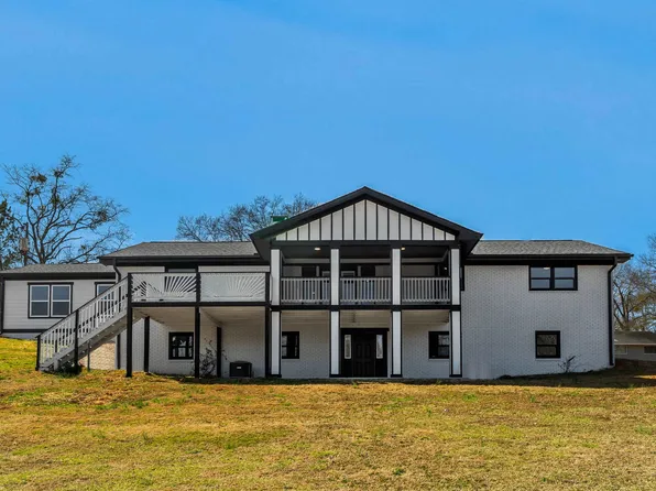 105 Clary Dr, Spartanburg, SC 29303