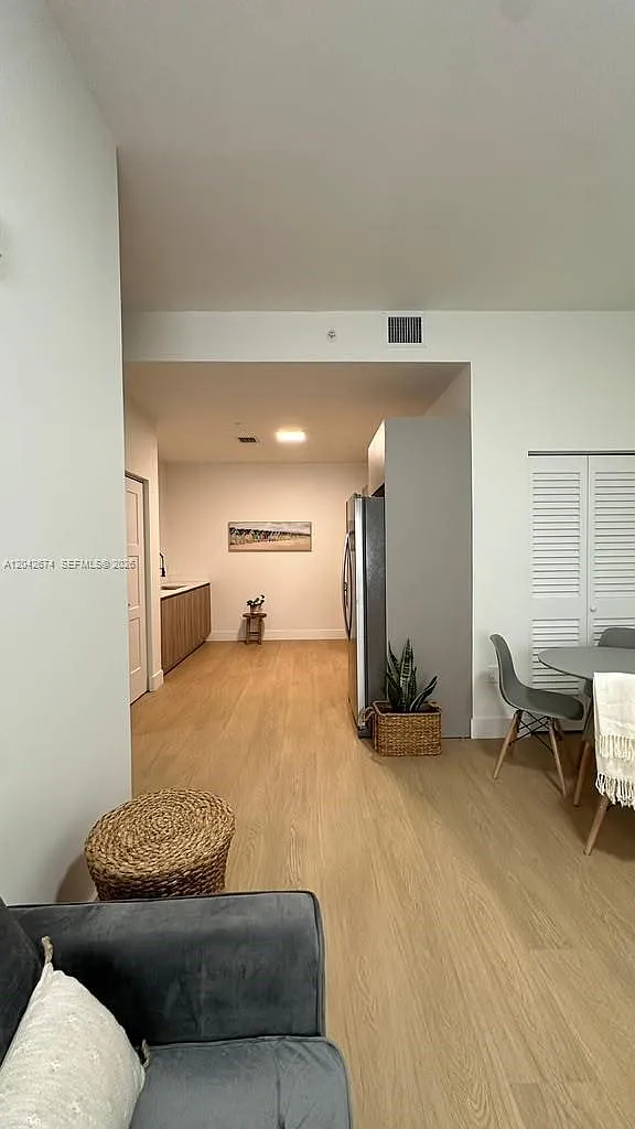 3728 NW 19th Ave — Photo 2