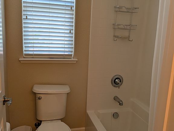 Bedroom 3 - Full Bath