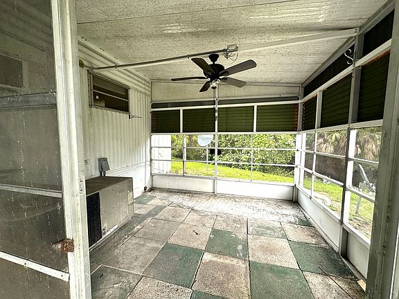 5th image of 129 Lantern Ln