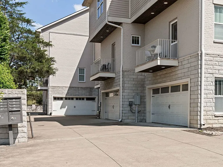 1302 Wedgewood Ave #ID1043946P — Photo 49