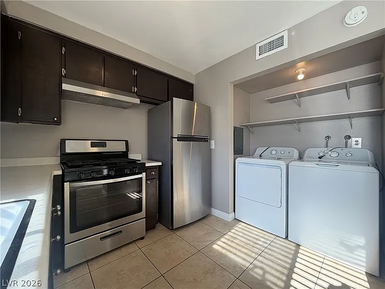 6207 Meadow Brook Ln — Photo 6