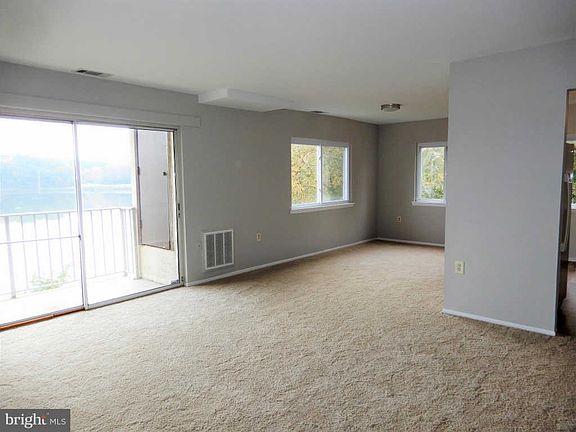 5th image of 351 Gatewater Ct Unit 202