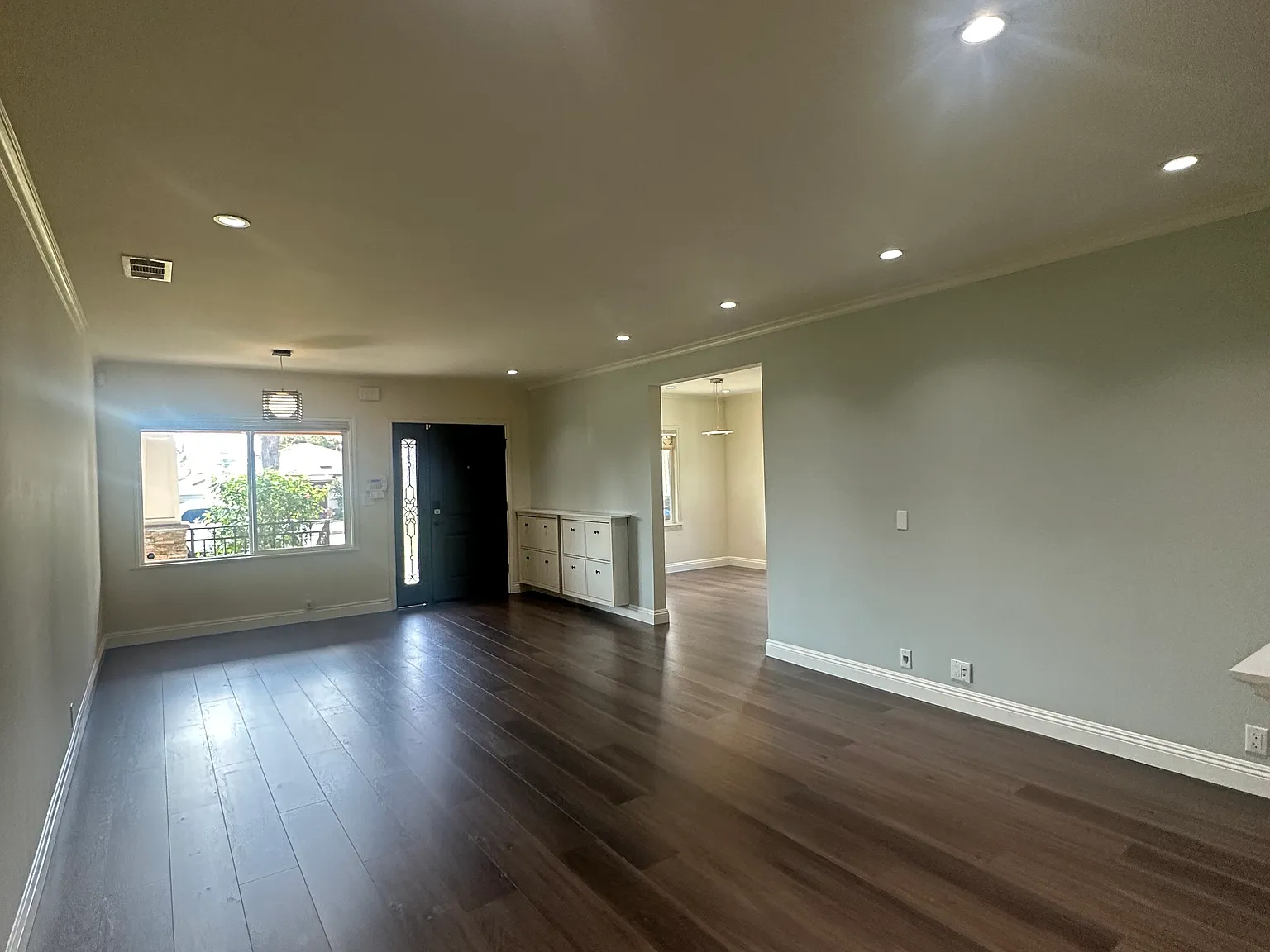 4 bed, 2.5 bath, 2181 sqft, $5,390 — Photo 4