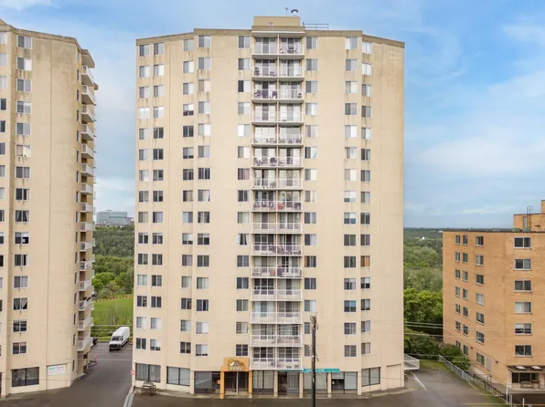 12141 Jasper Ave NW #906, Edmonton, AB T5N 3X8