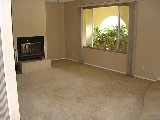 3rd image of 2315 E Loyola Dr
