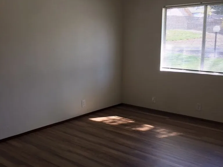 5921 Camino Ln — Photo 20