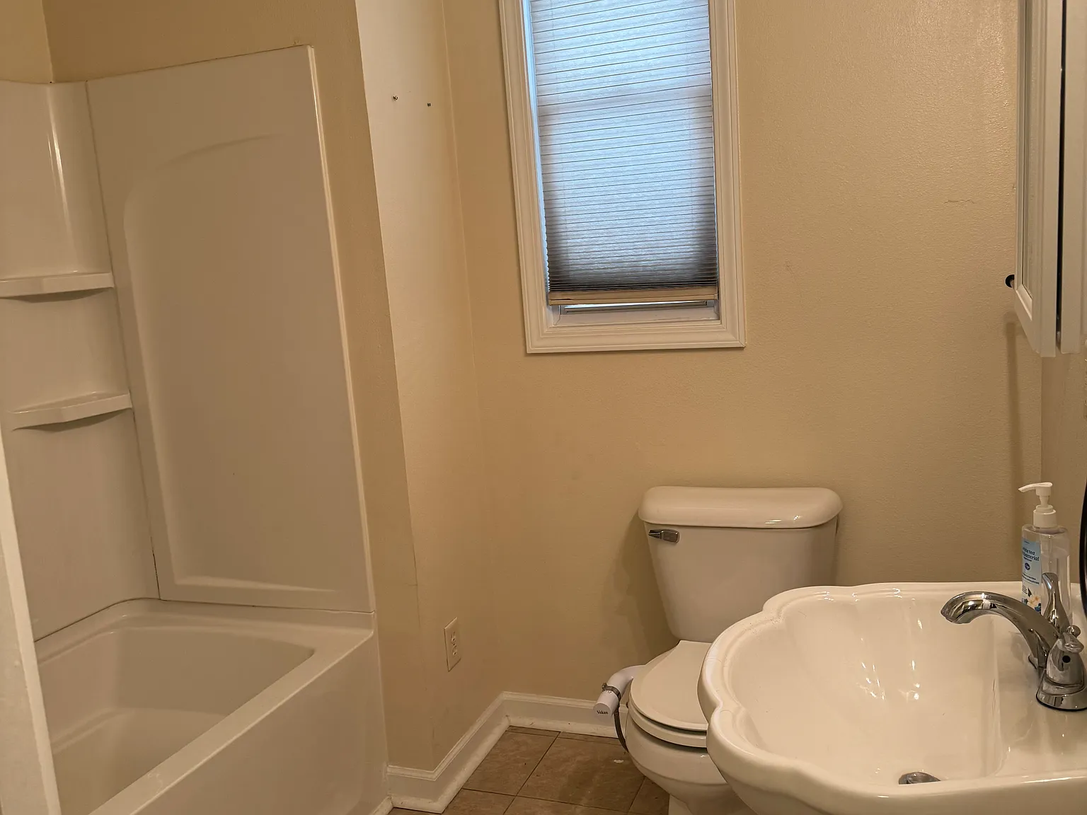 2 bed, 950 sqft, $1,395 — Photo 4