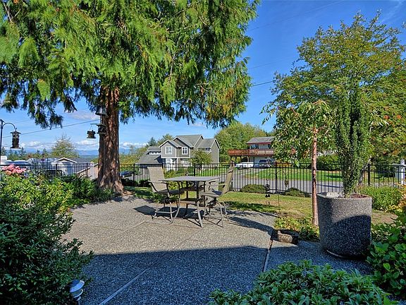 2nd image of 1530 117th Dr SE