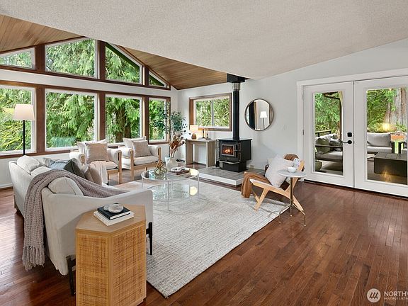 3rd image of 6511 289th Avenue SE