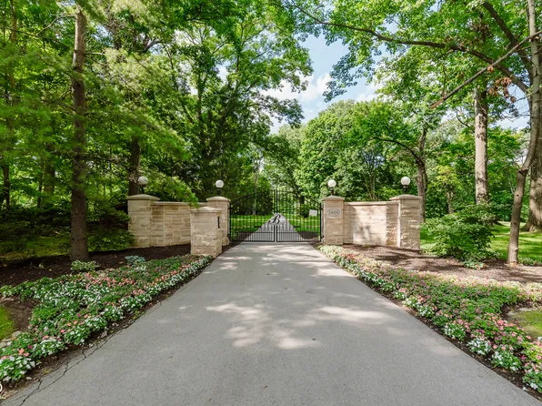 1616 W 116th St, Carmel, IN 46032