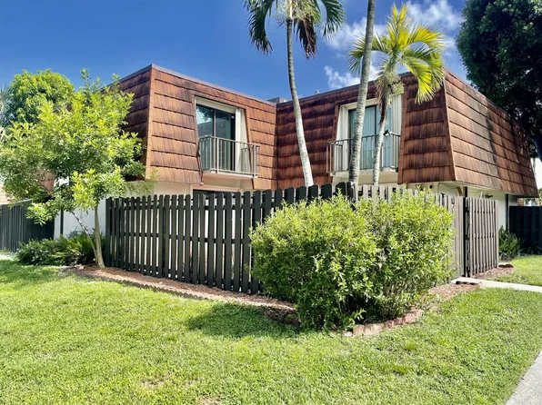 6445 Red Pine Lane #A, Greenacres, FL 33415