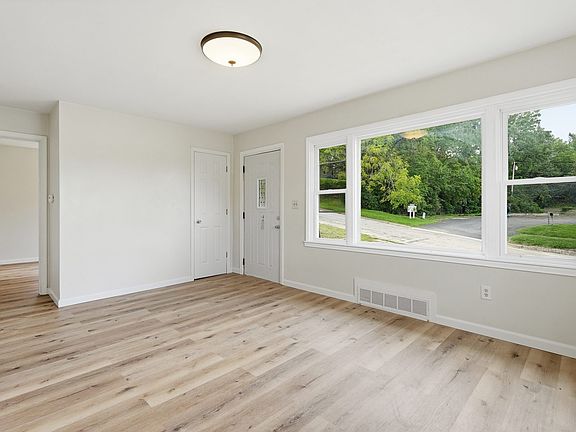 2nd image of 135 4th St
