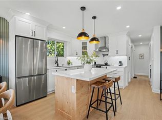 311 E 14th St, Hamilton, ON L9A 4C1