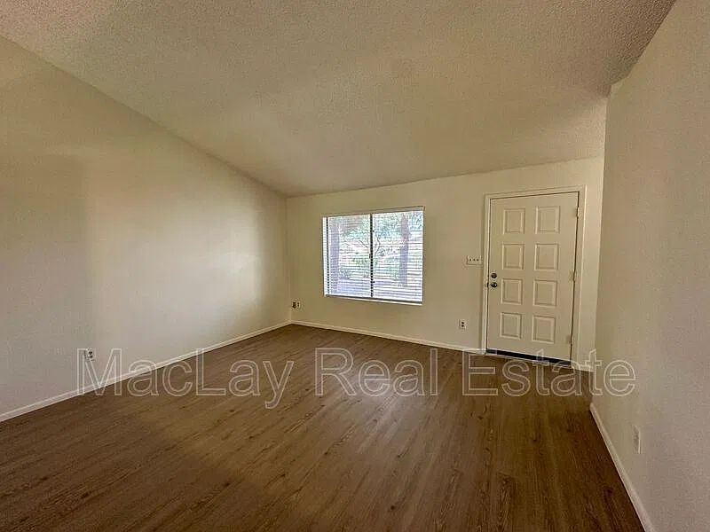 2 bed, 2.0 bath, 1096 sqft, $1,500 — Photo 4
