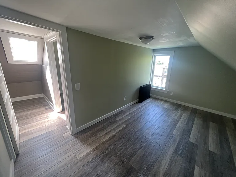 24 Gilford Ave #6B — Photo 9
