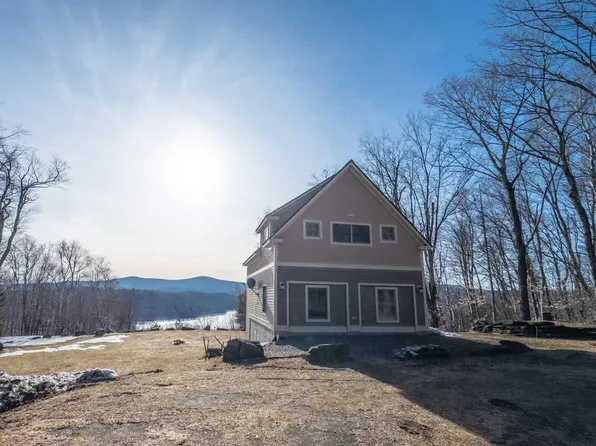 210 Old Mill Lane, Wilmington, VT 05363