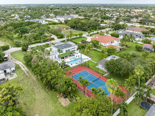 11531 SW 93rd St, Miami, FL 33176